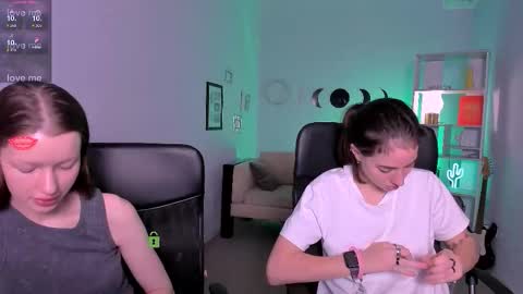 daisy online show from December 3, 8:18 pm