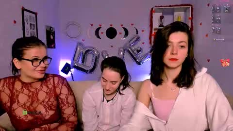 daisy online show from February 14, 8:27 pm