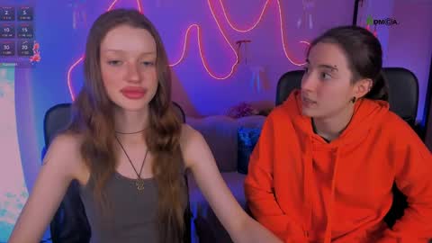 Snapshot of daisy_baby_ chatting on April 1, 7:11 pm daisy online show from April 1, 7:11 pm