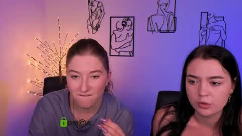 Snapshot of daisy_candy chatting on July 4, 7:31 pm Little Di online show from July 4, 7:31 pm