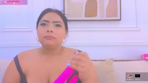 Snapshot of daisy_price chatting on May 8, 10:42 am Daisy Price online show from May 8, 10:42 am