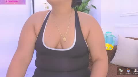 Snapshot of daisy_price chatting on May 9, 10:53 am Daisy Price online show from May 9, 10:53 am