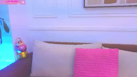 Snapshot of daisy_price chatting on June 12, 10:58 am Daisy Price online show from June 12, 10:58 am