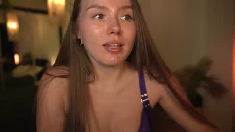 Snapshot of daisy_stacey chatting on June 17, 6:31 pm Stacey online show from June 17, 6:31 pm