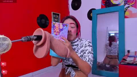 girl- paola online show from July 22, 5:43 am