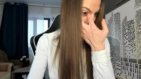 Beatrice online show from October 11, 6:56 am