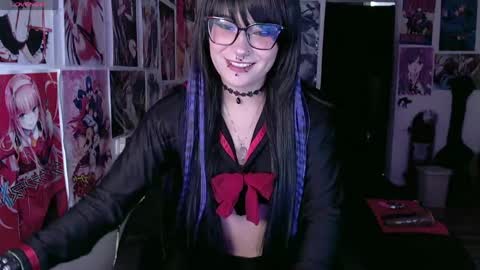 Snapshot of dakapsy420_ chatting on April 7, 7:14 pm Dakapsy online show from April 7, 7:14 pm
