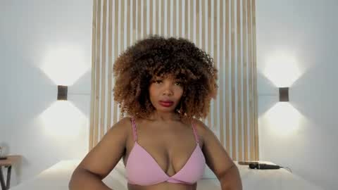 Snapshot of dakhota__35 chatting on July 17, 11:28 am Dakhota online show from July 17, 11:28 am