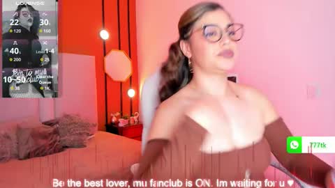 Snapshot of dakhota_rouge chatting on February 4, 4:51 am Dakhota online show from February 4, 4:51 am