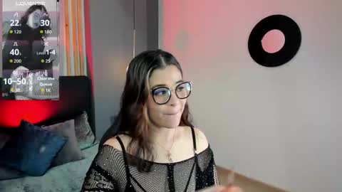 Snapshot of dakhota_rouge chatting on February 18, 12:01 pm Dakhota online show from February 18, 12:01 pm