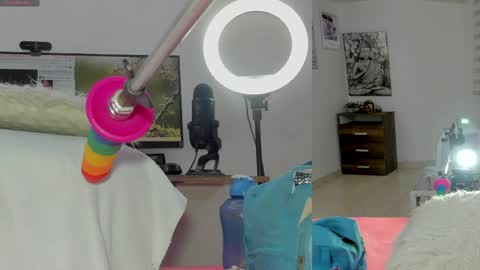 Snapshot of daki_ume_ chatting on May 27, 2:41 am daki_ume_ online show from May 27, 2:41 am