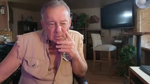 Snapshot of dakit2 chatting on September 14, 7:24 pm dakit online show from September 14, 7:24 pm