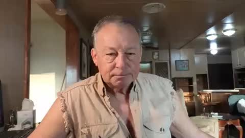 Snapshot of dakit2 chatting on September 25, 2:21 pm dakit online show from September 25, 2:21 pm