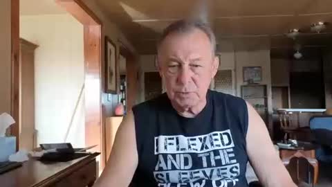 Snapshot of dakit2 chatting on October 20, 3:56 pm dakit online show from October 20, 3:56 pm