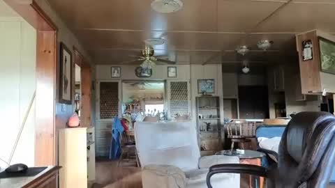 Snapshot of dakit2 chatting on November 18, 3:38 pm dakit online show from November 18, 3:38 pm