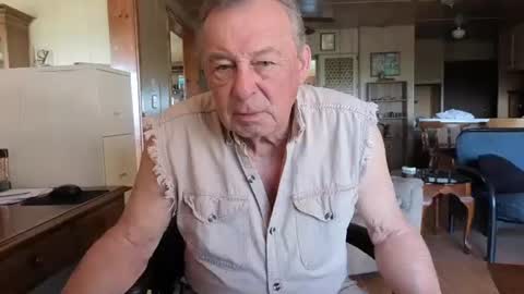 Snapshot of dakit2 chatting on January 14, 5:18 pm dakit online show from January 14, 5:18 pm