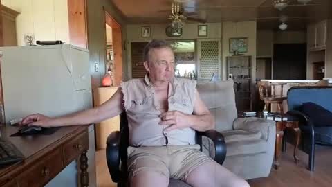 Snapshot of dakit2 chatting on January 31, 7:11 pm dakit online show from January 31, 7:11 pm