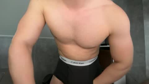 Snapshot of dakken2021 chatting on July 8, 5:06 pm dakken online show from July 8, 5:06 pm