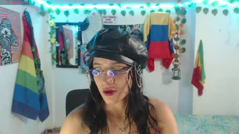 Snapshot of dakkohott chatting on May 6, 7:24 am Dakko online show from May 6, 7:24 am
