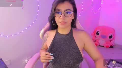 dakoota_luv online show from November 6, 5:19 am