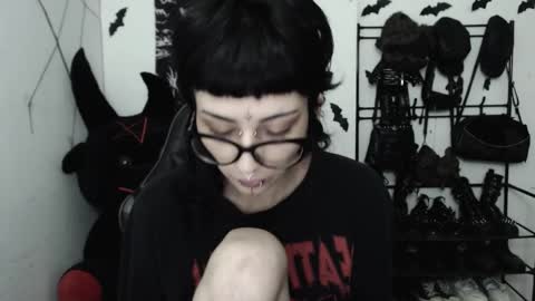 dakota online show from March 11, 3:23 am