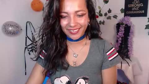 Snapshot of dakota_ro chatting on October 29, 10:00 pm Caroliina online show from October 29, 10:00 pm