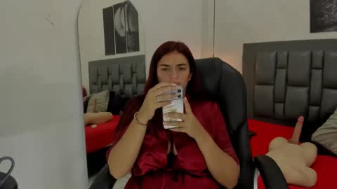 Dakota  online show from February 3, 12:32 pm