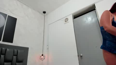 Dakota  online show from March 13, 1:07 pm