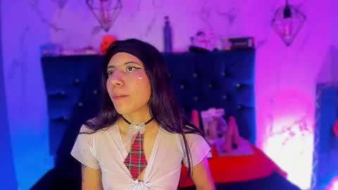 dakotaa_johnson online show from November 12, 6:52 pm