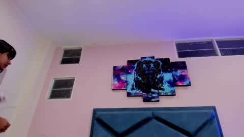 dakotaholand online show from January 18, 8:20 am