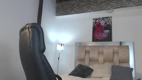 dakotarobbins_ online show from December 21, 2:15 pm