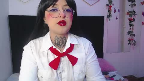 Daakota  online show from April 27, 12:36 pm
