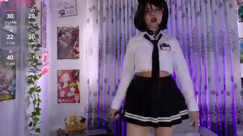 Snapshot of dakotta_rosee chatting on July 24, 1:31 pm Isabella independent model help me get 100 satisfied online show from July 24, 1:31 pm