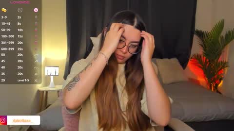 Snapshot of dakottaa__ chatting on March 25, 11:44 pm dakottaa__ online show from March 25, 11:44 pm