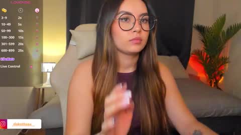 Snapshot of dakottaa__ chatting on March 27, 11:37 pm dakottaa__ online show from March 27, 11:37 pm