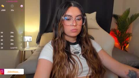 Snapshot of dakottaa__ chatting on March 29, 12:21 am dakottaa__ online show from March 29, 12:21 am
