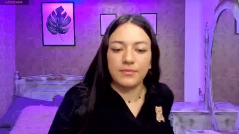 Snapshot of dali_collin chatting on June 12, 1:21 pm dali_collin online show from June 12, 1:21 pm