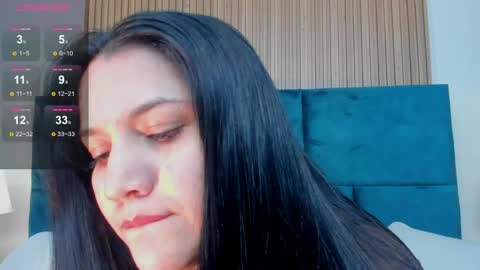 Snapshot of dalia_alissa chatting on June 6, 12:43 pm Violeta online show from June 6, 12:43 pm