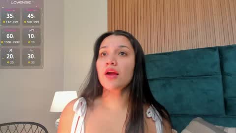 Snapshot of dalia_alissa chatting on June 8, 12:38 pm Violeta online show from June 8, 12:38 pm