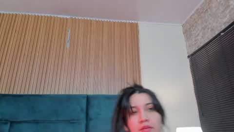 Snapshot of dalia_alissa chatting on July 29, 12:14 pm Violeta online show from July 29, 12:14 pm