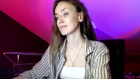 Dalia  online show from January 6, 1:19 pm