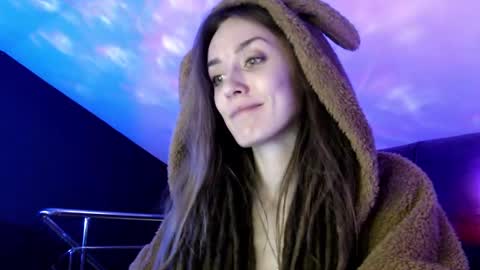 Dalia  online show from February 20, 1:30 pm