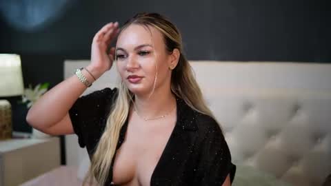Snapshot of daliamissy chatting on June 13, 9:35 pm Dalia online show from June 13, 9:35 pm