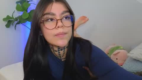 Snapshot of daliapunkt chatting on December 13, 9:31 pm Dalia online show from December 13, 9:31 pm