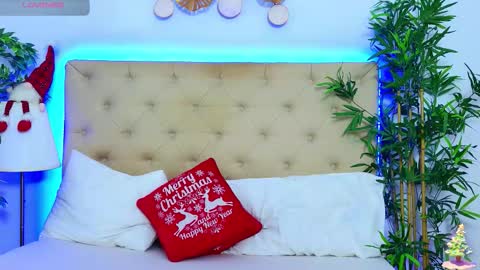 daliyaa_ online show from December 18, 1:06 pm