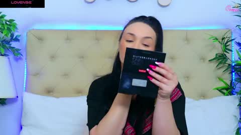 daliyaa_ online show from May 14, 12:12 pm