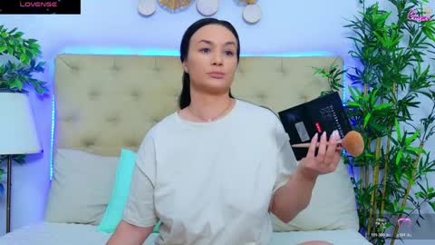 daliyaa_ online show from May 18, 12:11 pm