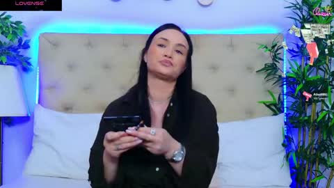 daliyaa_ online show from June 5, 12:11 pm