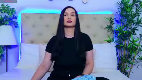 daliyaa_ online show from June 12, 12:04 pm