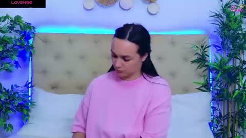 daliyaa_ online show from July 21, 12:18 pm